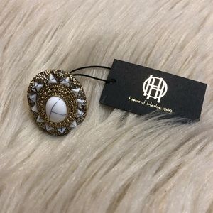 {MARI} House of Harlow 1960 Ruins Cocktail Ring